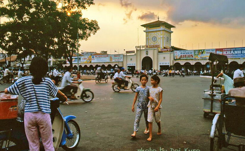 Bộ sưu tập hình ảnh đẹp đời thường trên đường phố Sài Gòn đầu thập niên 1990